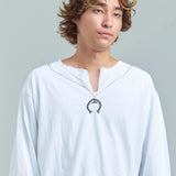 THRIFTY LOOK/スリフティールック NAJA PENDANT EMB LS TEE
