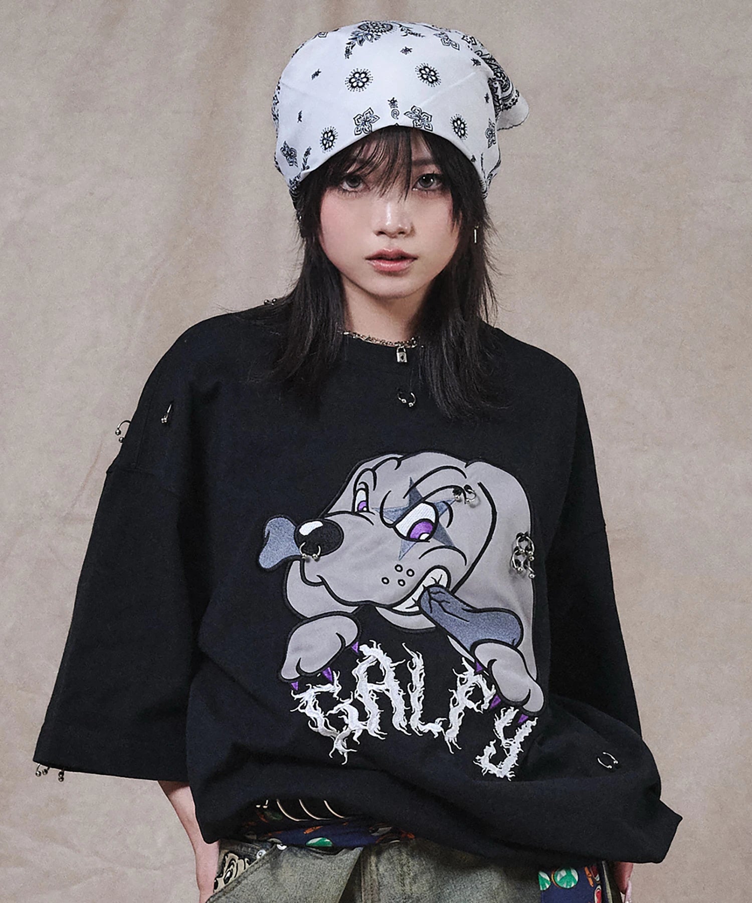 GALFY/ガルフィー バチバチピアスTee SS