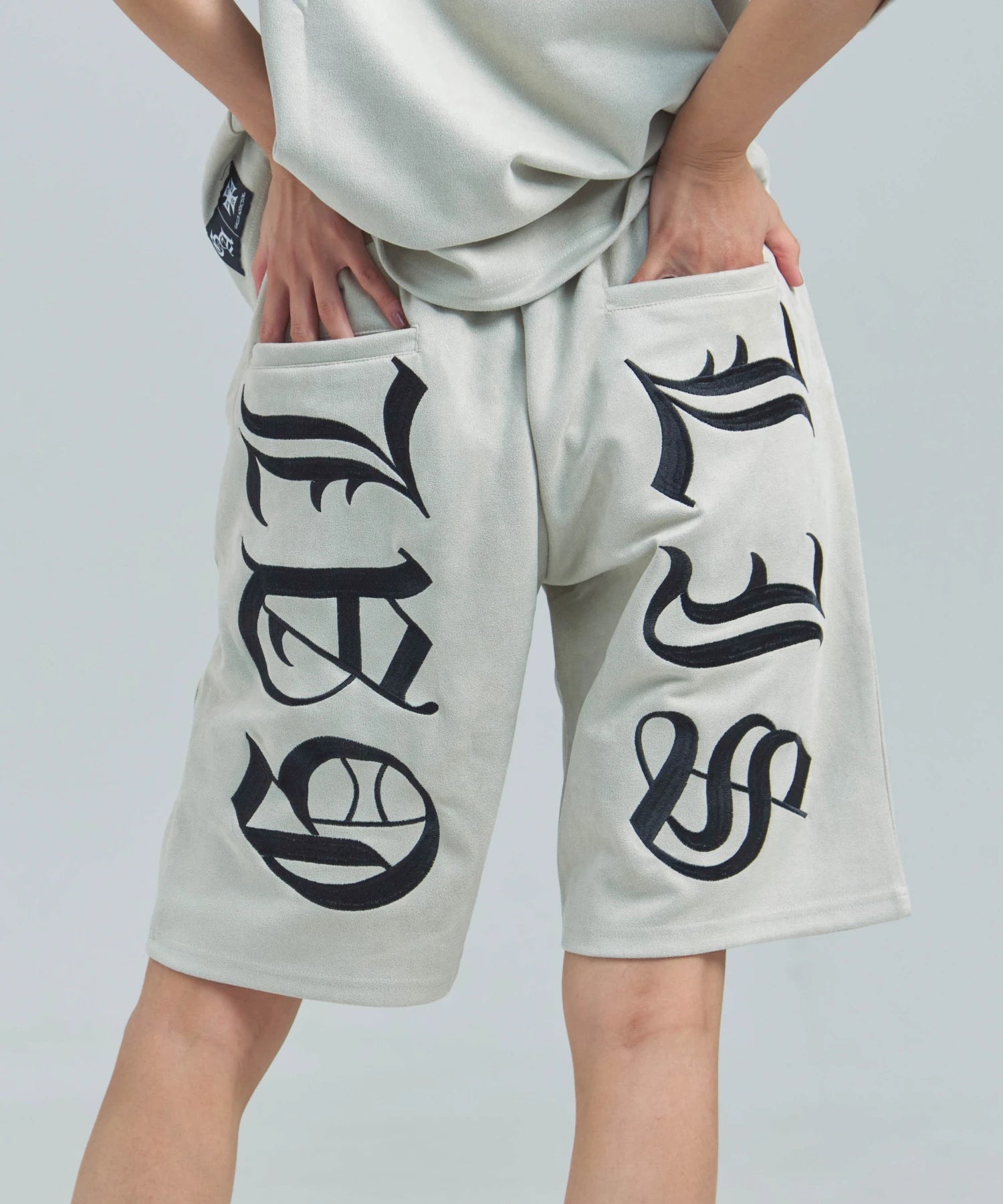 GA Suede 刺繍 Shorts