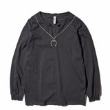 THRIFTY LOOK/スリフティールック NAJA PENDANT EMB LS TEE