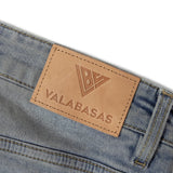 VALABASAS-“EMBARGO”