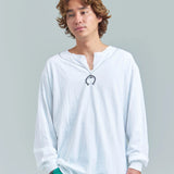 THRIFTY LOOK/スリフティールック NAJA PENDANT EMB LS TEE