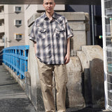 UNIVERSAL OVERALL TUCK TAPERED PANTS