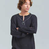 THRIFTY LOOK/スリフティールック NAJA PENDANT EMB LS TEE