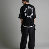 JE-CIRCLE MOTION LOGO SS TEE