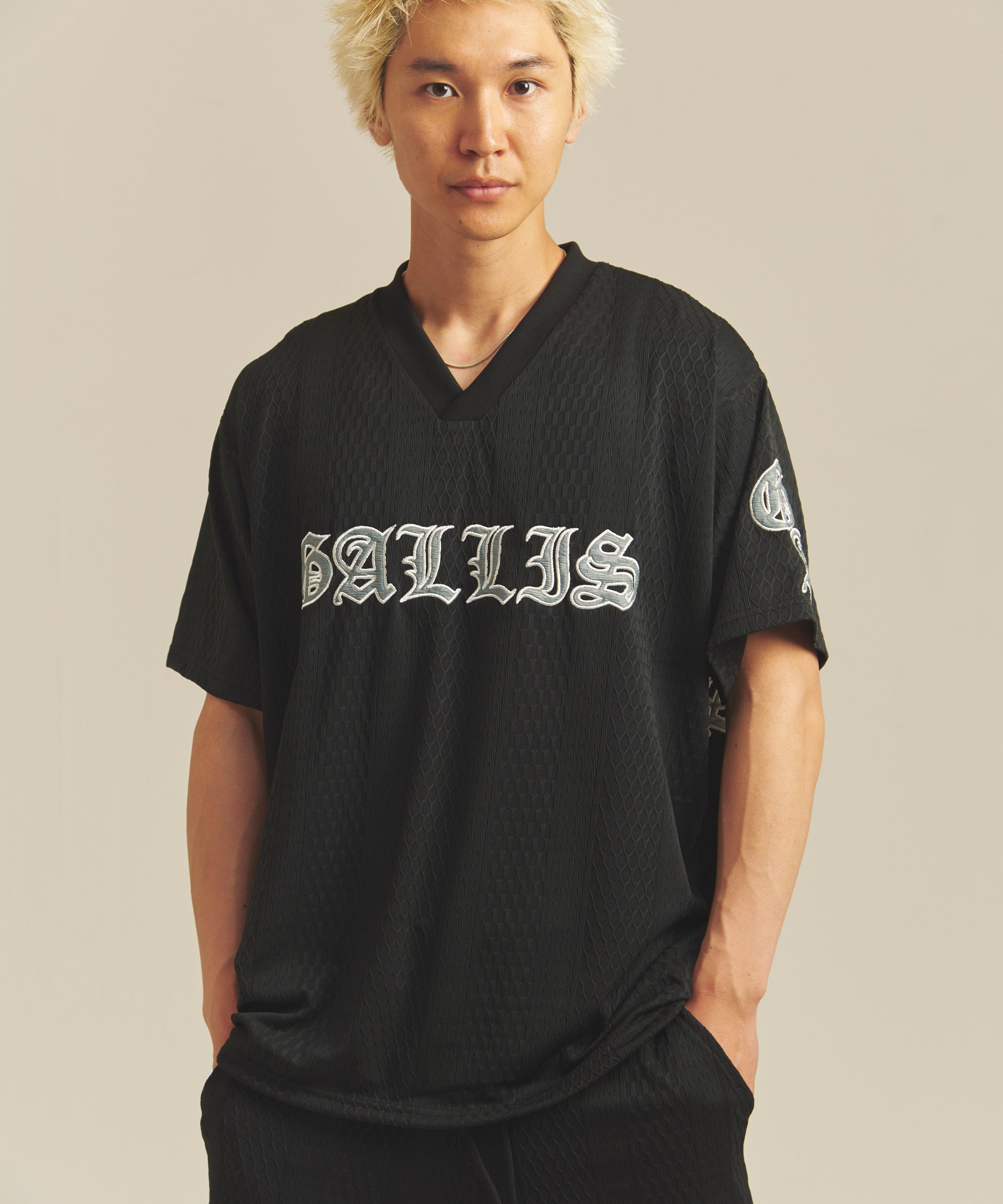 GA JACQUARD O.E V-TEE