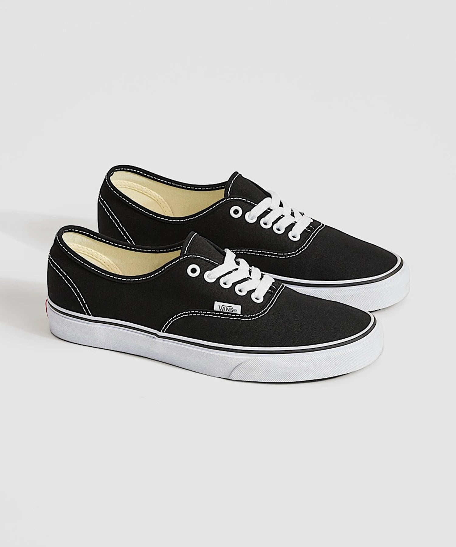 VANS-UA Authentic
