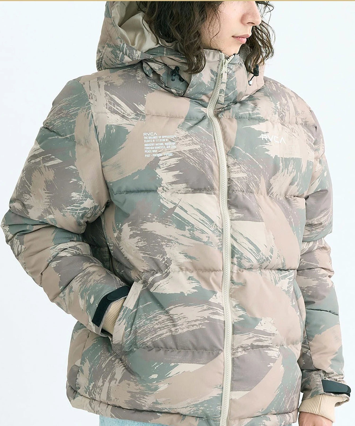 RVCA BACK PRINT PUFFER JKT