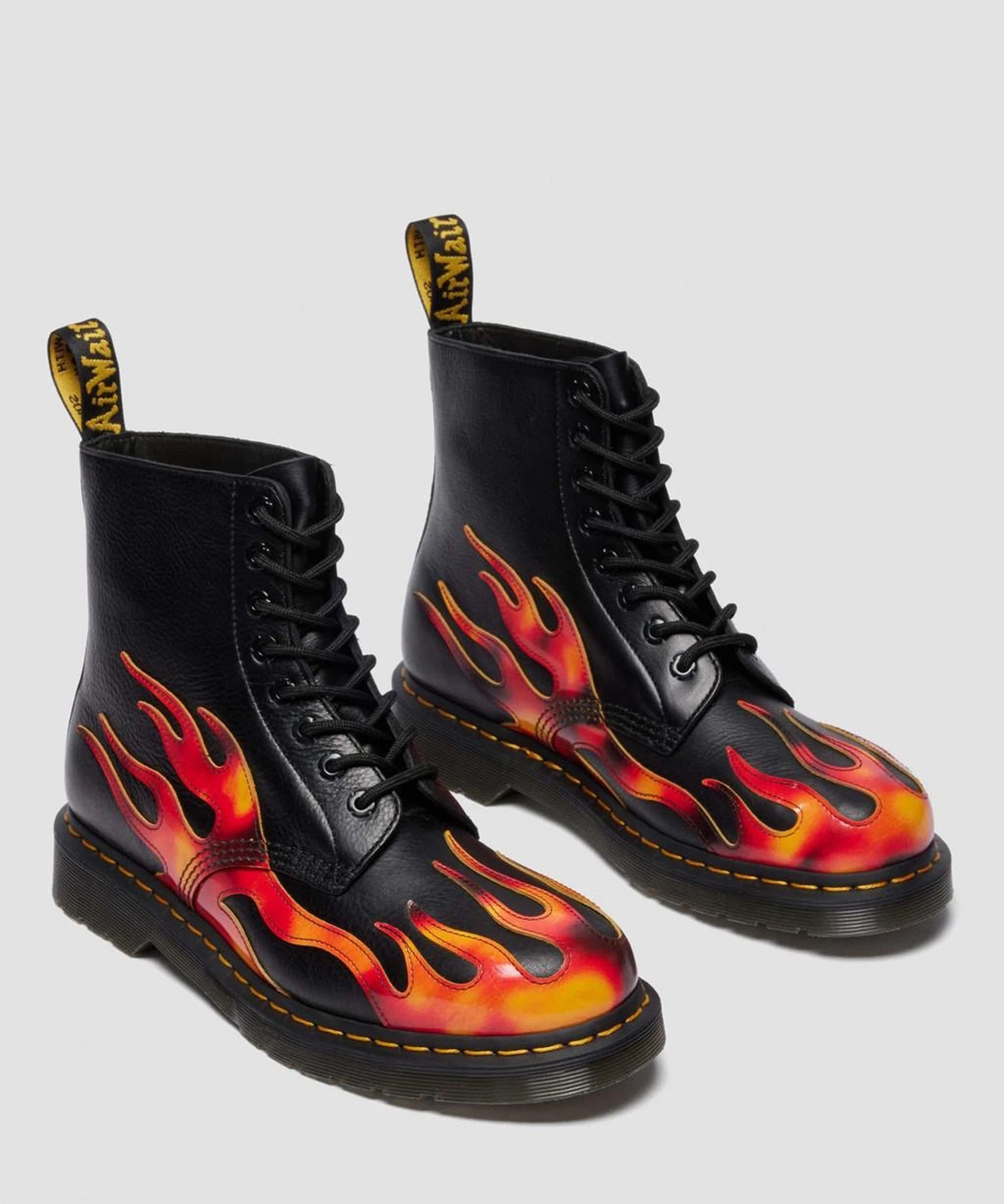 Dr Martens 1460 Pascal 8 Eye Boot