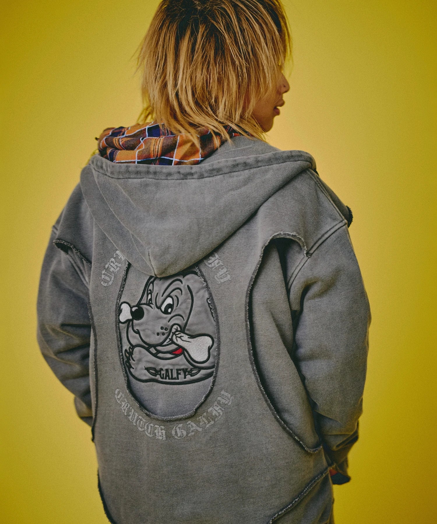 GALFY-穴の向こうにわんちゃんパーカー